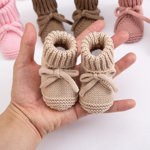 Chaussons-chaussettes tricotés en coton pour bébé, avec nœud mignon, pour l'hiver, idéaux pour ramper sur le sol - Product Image 6