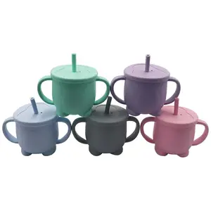 Personalizzato riutilizzabile BPA Free No Spill Feeding Training Cup Silicone Sippy Cup tazze per bambini con coperchio in paglia per bere il bambino