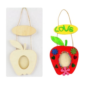 Kit per Dipingere la Tua Cornice Portafoto in Legno a Forma di Cuore, Set per Decorazione con Bottoni a <span class=keywords><strong>Farfalla</strong></span>, Cornice da Appendere con Pittura e Pennello - Product Image 6