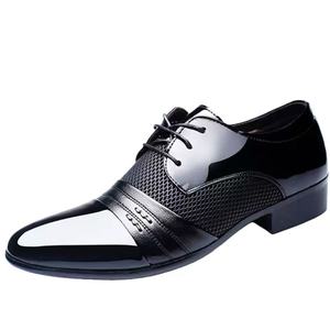 Scarpe Estive da Uomo VALENTINA in Pelle, Eleganti e Casual, Comode, con Lacci, Punta Affusolata, Design Traforato, Traspiranti e Leggere - Product Image 4