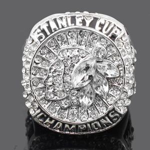 Bague de championnat des Blackhawks de <span class=keywords><strong>Chicago</strong></span> 2015, haute qualité, style classique, plaqué argent, cristal et strass, matériau principal - Product Image 2