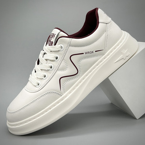 New men's leather <b>shoes</b>, trendy and versatile, with breathable <b>soft</b> leather upper and lightweight sole, perfect for casual wear. - Product Image 6