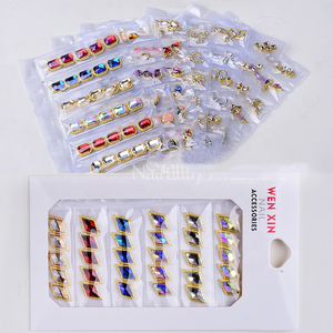 คริสตัลพลอยเทียมอัลลอยตกแต่งเล็บ6เส้น3D หลังแบนพร้อมเครื่องมือแบบทำมือสำหรับสปาเล็บและสตูดิโอทำเล็บ - Product Image 1