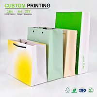 Ensemble d'échantillons de sacs en papier personnalisés avec options de poignées en corde torsadée et en sangle pour cadeaux et marques de vente au détail, pour les rayons de magasins de détail et la vente en gros