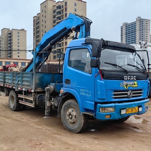 Camión <span class=keywords><strong>grúa</strong></span> 4x2 usado del 2017, 360 °   <span class=keywords><strong>Grúa</strong></span> Giratoria <span class=keywords><strong>con</strong></span> Alcance de 10 m, Brazo de 5 Secciones, Capacidad de Elevación de 5 Toneladas <span class=keywords><strong>para</strong></span> Transporte de Troncos en Construcción - Product Image 1