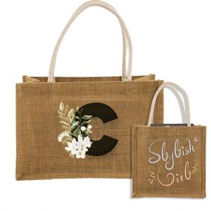 Sac fourre-tout réutilisable en toile de jute naturelle avec impression personnalisée de lettres florales pour cadeaux, shopping, mariage - Product Image 2