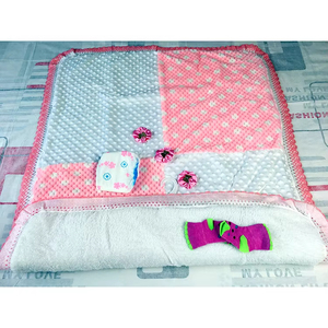 Set di 6 Pezzi in Velluto Diamantato per Neonati, Set Regalo di Abbigliamento Morbido e Peluche per Neonati, Set Premium di 6 Pezzi - Product Image 5