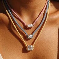 Collier en corde tressée coloré tendance, pendentif en cristal, style décontracté pour le quotidien, collier de mode pour femme