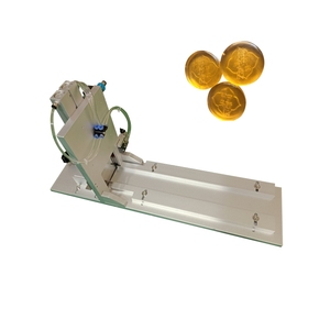 Petite presse à savon automatique pour une production de savon efficace - Product Image 3