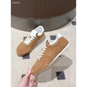 Chaussures de sport décontractées en daim de haute qualité pour femmes, respirantes, légères, avec empeigne en maille, pour l'automne, la course à pied, semelle plate, usage quotidien - Product Image 1