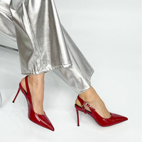 Chaussures à talon fin et élégant pour femme, avec boucle latérale pointue rouge, souples et ajustables, idéales pour le bureau et les banquets.