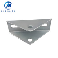Support de montage solaire robuste à 4 trous en forme de triangle, en acier galvanisé, pour système de montage au sol de panneaux photovoltaïques