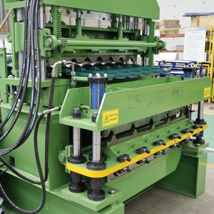 Dreischichtige Glasierte Dachziegel-Herstellungsmaschine Farbige Stahl-Rollformmaschine Motorpumpe Getriebe Lager PLC-Steuerung - Product Image 2