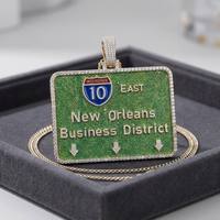 Pendentif personnalisé en forme de panneau routier I-10 East de la Nouvelle-Orléans, en argent sterling 925, moissanite VVS, style hip-hop glacé, passe le testeur de diamant