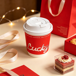 Tasses à café personnalisées en argent avec inscription porte-bonheur rouge à double paroi et couvercles rabattables blancs pour boissons chaudes de café - Product Image 5