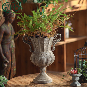 Pot de fleurs vintage en pierre, jardinière d'extérieur, urne décorative artisanale pour plantes et verdure - Product Image 2