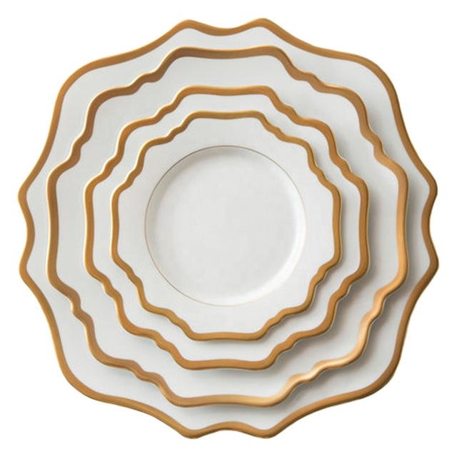 Eco-Friendly Sunflower Shaped Ceramic Charger Plate Set Gold Edge for Main Dinner Dessert & Bread for Weddings & Hotels
