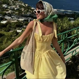 Robe mini pour femme, style 2025, nouvelle collection, coupe ajustée, sexy, dos nu, en coton, avec lacets - Product Image 1