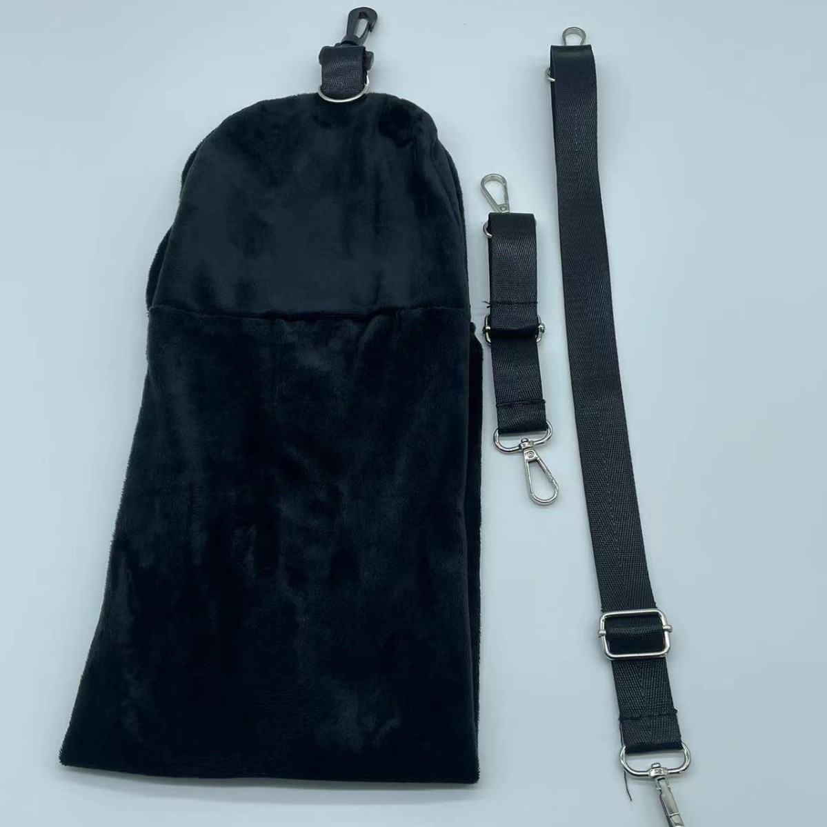 Oreiller noir en forme de U