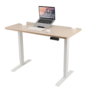 Escritorio de Oficina Eléctrico Ajustable con Estructura Metálica que Garantiza Estabilidad y Capacidad de Carga para un Trabajo Saludable - Product Image 1