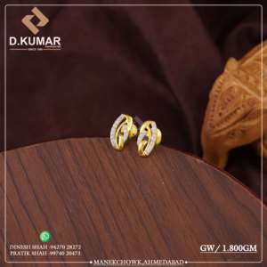 Modern 18K Gold <b>Stud</b> <b>Earrings</b> with Diamond Accents Geometric Design for Elegant Daily & Party Wear - Product Image 2