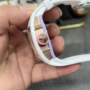 Montre-bracelet mécanique squelette pour femme, style classique et élégant de créateur haut de gamme, boîtier en céramique Cotton Candy 0701 - Product Image 4