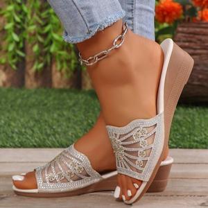 Vente directe d'usine, sandales compensées légères pour l'été, plateforme tendance, semelle intérieure confortable en EVA pour femmes - Product Image 4
