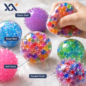 Boules de Noël tendance TikTok : Jouets anti-stress en relief Père Noël et Bonhomme de neige, balles squishy de Noël - Product Image 1