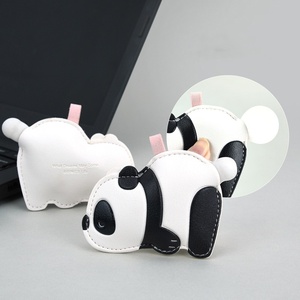 Llavero Creativo de Cuero PU con Lindos Animales de Panda y Pato, Diseño de Burbujas Hecho a Mano, Colgante para Llaves de Coche, Estilo Sillín - Product Image 2