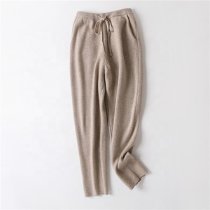 <span class=keywords><strong>Pantaloni</strong></span> lunghi <span class=keywords><strong>in</strong></span> <span class=keywords><strong>maglia</strong></span> di Cashmere autunno inverno 100% <span class=keywords><strong>donna</strong></span> OEM 2021 - Product Image 5