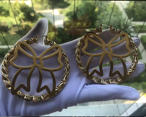 Pendientes torcidos de acero inoxidable con personajes de dibujos animados personalizados para mujer, aro de bambú a la moda para fiesta, envío directo disponible - Product Image 1