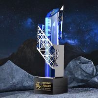 Trophée en cristal personnalisé atmosphère créative de haute qualité sens scientifique et technologique du trophée en métal d'ingénierie du bâtiment