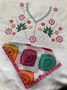 Ropa Étnica, Sari Tradicional para Bodas y Fiestas, en Tela Georgette Suave Premium, Estampado Bandhej, para Todas las Temporadas, Precio al por Mayor - Product Image 4