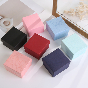 กล่องของขวัญเครื่องประดับขนาดเล็กพิมพ์โลโก้ KAKA แบบกำหนดเอง กล่องบรรจุภัณฑ์กระดาษแข็งอ<span class=keywords><strong>ย</strong></span>่างดีพร้อมโบว์สำหรับสร้อ<span class=keywords><strong>ย</strong></span>คอ <span class=keywords><strong>แหวน</strong></span> แว่นตา - Product Image 3