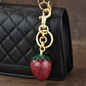 Porte-clés en métal 3D mignon fraise avocat, pendentif scintillant, mousqueton, breloque pour clés - Product Image 4