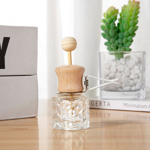 8ml tutup kayu mewah <span class=keywords><strong>Mini</strong></span> kaca gantung penyegar udara minyak esensial botol <span class=keywords><strong>Diffuser</strong></span> parfum mobil - Product Image 4