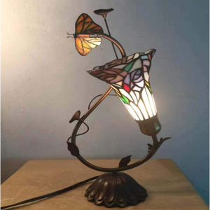 Lámpara <span class=keywords><strong>de</strong></span> mesa Tiffany <span class=keywords><strong>para</strong></span> sala <span class=keywords><strong>de</strong></span> estar, estudio, dormitorio, luces decorativas, linterna <span class=keywords><strong>de</strong></span> tulipán Tiffany, arte <span class=keywords><strong>de</strong></span> <span class=keywords><strong>cristal</strong></span>, iluminaciones <span class=keywords><strong>de</strong></span> hierro - Product Image 2