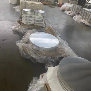 カスタマイズされた0.3-4mm厚さ1050 <span class=keywords><strong>1060</strong></span> 3003アルミニウム円形シートDC CC 1100 HO H14 <span class=keywords><strong>H12</strong></span>アルミニウム円形シートキッチン用 - Product Image 3