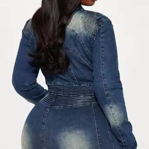 Nouvel ensemble en jean pour femme de haute qualité, sexy, avec crop top en jean à manches longues et jean court vintage délavé à l'acide, style OOTD - Product Image 3