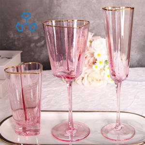 Vetreria <span class=keywords><strong>rosa</strong></span> colore <span class=keywords><strong>rosa</strong></span> a forma di cuore Champagne flauto cristallo bicchiere di vino Champagne alla rinfusa a forma di cuore <span class=keywords><strong>bicchieri</strong></span> di Champagne - Product Image 4