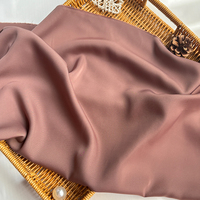 Tissus textiles en gros Tissu pour robe Échantillon gratuit Tissu en mousseline de soie satinée en polyester