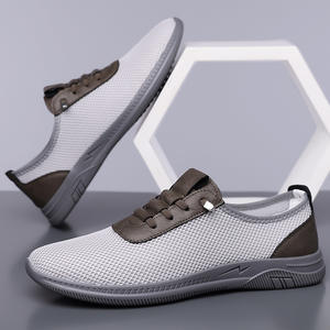 Nouvelles chaussures d'été 2026 à semelle souple en maille, toutes occasions |   Chaussures de sport décontractées respirantes pour hommes, vente en gros - Product Image 1