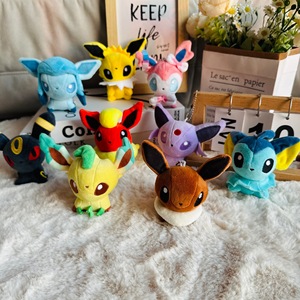 Venta al por mayor de llaveros de peluche con clip de <span class=keywords><strong>Vaporeon</strong></span>, Flareon, Eevee, Espeon, <span class=keywords><strong>Glaceon</strong></span>, Jolteon, Umbreon, Leafeon, Sylveon, Mimikyu y Togepi - Product Image 6