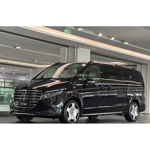 Fourgonnette Mercedes Vito multi-places entièrement transformée et prête à l'emploi - Product Image 2