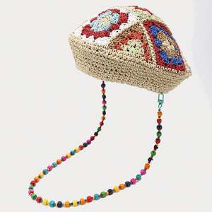 Nouveau Béret Bohème Rétro Ethnique Tressé à la Main Style Littéraire Chapeau de Peintre Décoratif avec Chaîne de Perles Tendance en Paille - Product Image 1