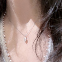 Collier en argent S925 avec moissanite simple d'un carat en forme d'œil de cheval, style décontracté, chaîne croisée, pour femme, vente en gros personnalisée