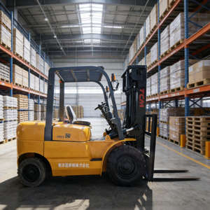 מלגזה משומשת מקורית של TCM מיפן, <span class=keywords><strong>2</strong></span> גלגלים, 5 טון, במצב טוב, מכונת הרמה איכותית. - Product Image 1