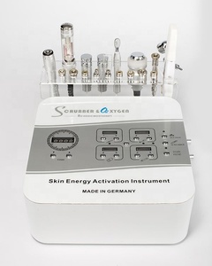 Máquina de Belleza 8 en 1 que Combina una Variedad de Funciones de Equipos Faciales en una Sola Unidad para Mantener la Piel Sana FG-10 Multifunción 8 en 1 - Product Image 6