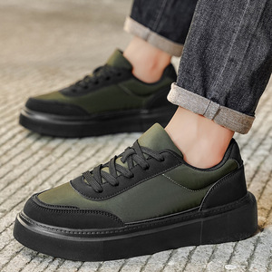 Chaussures de skate basses imperméables pour hommes en toile parapluie, semelle souple en EVA collée à froid, légères et décontractées - Product Image 5