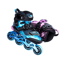 Les chaussures de patins à roues alignées populaires chaussures de patins en fibre de carbone pas de chaussures de patins à roues alignées clignotantes pour les enfants ou les adultes